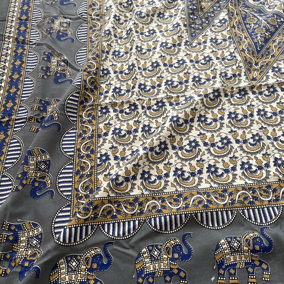 Intricate Blue and Gold Tapestry - Picture 2 of 5